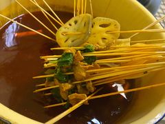 -拈签一笑黄牛肉辣卤串串