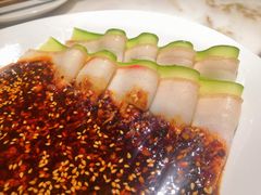 蒜泥白肉配乳瓜-初蓉丨遇见新川菜(亲贤街荣耀店)