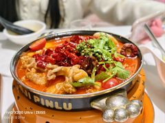 肥牛与牛蛙的故事-3号仓库·创意中国菜(新世界城店)