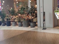 -中航城君尚购物中心