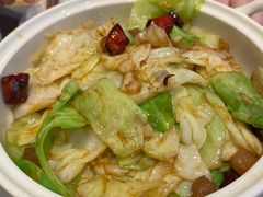手撕包菜-桂满陇·蟹黄小笼汤包(巴黎春天浦建店)