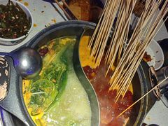 -钢管厂五区小郡肝串串香(滨江店)