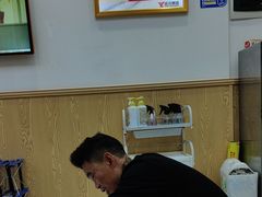 -郑远元专业修脚房(乐山通江街店)
