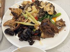 -上海虹桥中心爱琴海亚朵S酒店