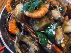 手抓海鲜黄咖喱味-仓库南洋海鲜小排档(柳河路店)