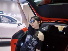 -小鹏汽车体验中心(苏州龙湖狮山天街店)