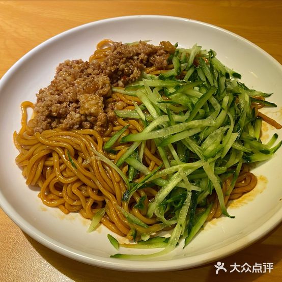 叁个大叔的面隔壁烧烤