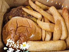 -Hooley's活利仕西餐厅(珠江新城店)