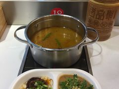 -百品聚旋转火锅(号外店)
