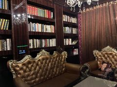 -GAGA主题量贩式KTV平价店(工大店)