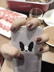-小四撸猫美甲咖