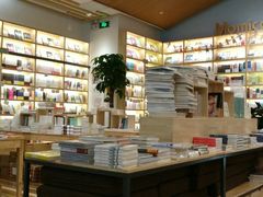 -猫的天空之城概念书店(印象城购物中心店)