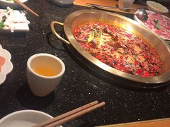 -潮火锅·麻辣牛肉火锅(观音桥方圆·LIVE店)