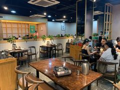 大堂-胡须佬鸡煲四季火锅(海雅缤纷城店)