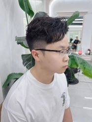 -尤司男士国潮理发馆