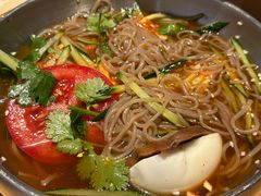 -关东小磨东北菜(上海长风大悦城店)