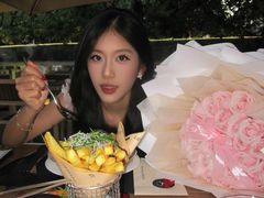 -Mark&Mars Restaurant