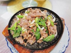铁板牛肉-洪霞餐馆