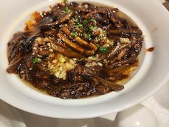 -品悦酒店(三林古镇店)