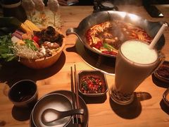 -湊湊火锅·茶憩(杭州湖滨银泰in77店)