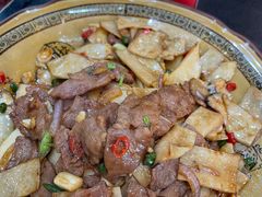 鸡腿菇炒牛肉-老来福·非遗酸汤兔(凯旋路店)