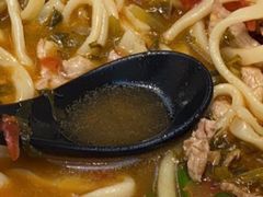 茄汁黑猪片儿川-陳八两面家(滨江天街店)