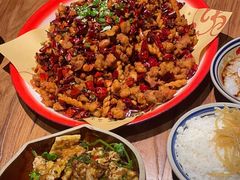 -泥糊破店小酒馆·团建聚餐(南京西路店)