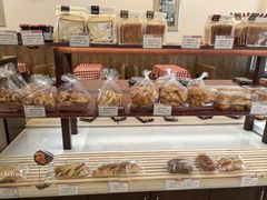 -红宝石·鲜奶小方·海派西点房(南丹店)
