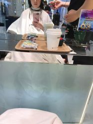 -罗亚帝造型·烫发染发