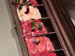 -左庭右院鲜牛肉火锅黑金店(陆家嘴中心店)