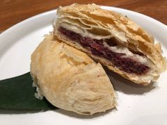 玫瑰鲜花饼-云海肴·汽锅鸡·云南菜(广安门天虹店)