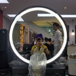 -诗悦发型烫染SALON