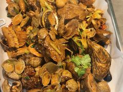 -鑫渔港海鲜本地菜·山海关浑锅(东戴河店)