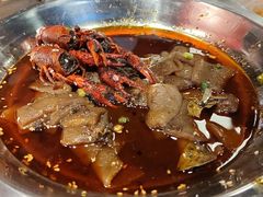 麻辣油焖虾-虾妹纸餐厅