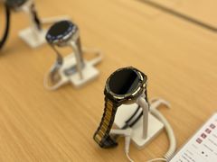 -华为授权体验店(中山公园来福士)