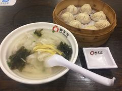 -新龍袍蟹黄汤包(南京东路店)