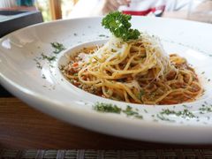 -Chom Cafe and Restaurant