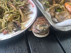 -鑫渔港海鲜本地菜·山海关浑锅(东戴河店)