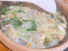 -琥珀老六龙虾(四里河店)