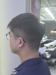 -尤司男士国潮理发馆