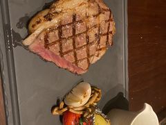 -恰餐厅及酒吧 CHAR Bar & Grill (北京丽都皇冠假日店)