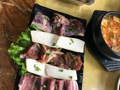-牛信亭韩国料理·炭火烤肉(紫藤路店)