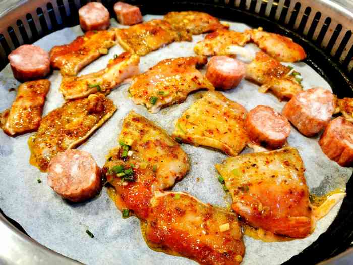 留效烤肉(湖北大学店)-"地址就在友谊大道秦园居公交站旁边,边上是.