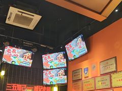 -威记烧嘢·南宁烧烤·超级生牛(绿地店)