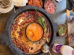 -黄潇洒老火锅(九眼桥宏济巷店)
