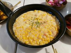 舀着吃的虾仁玉米-HOTISLAND海鸡岛·韩国料理(江南西店)
