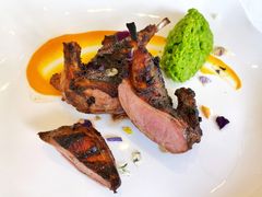 碳烤乳鸽，甜豆，旱金莲醋汁-Jean Georges