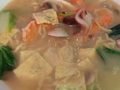 -霆记海鲜·只为这碗面(滨江店)