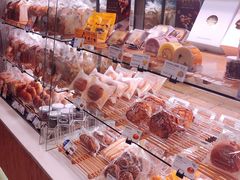 -巴黎贝甜(华堂新辰汇店)