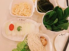 -一席地·本地鸡窝·杭帮鸡火锅(萧山银隆百货店)